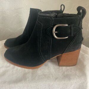 UGG Leahy Booties Black Seude with Heel Size 7 Women